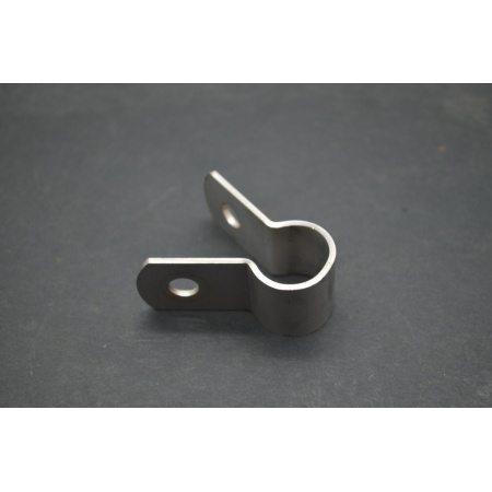 P173 - 5/8 round tube clip